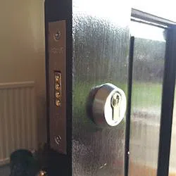 Expert Locksmith Services North Providence, RI 401-424-9799 - home-ls-01